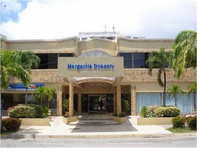 Hotel Margarita Dynasty Порламар Экстерьер фото
